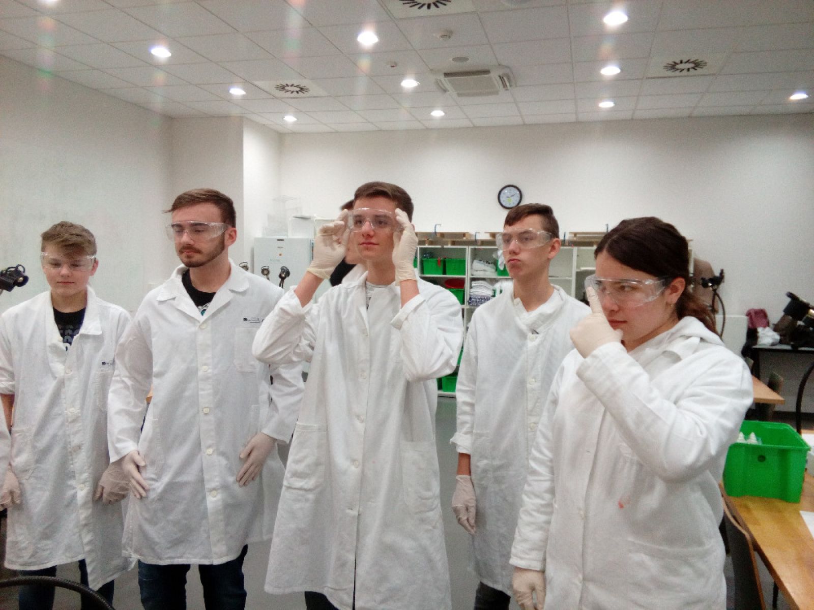 VIDA! - Barevná chemie