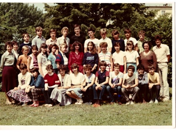 8.B - 1983/1984